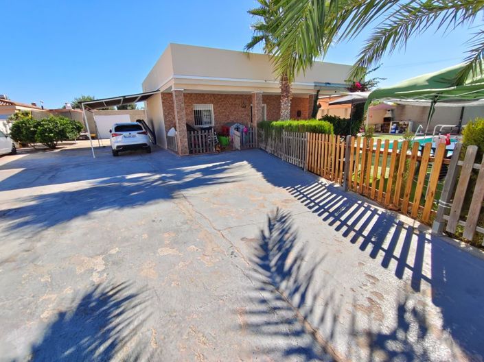 Image No.2-3 Bed Villa for sale