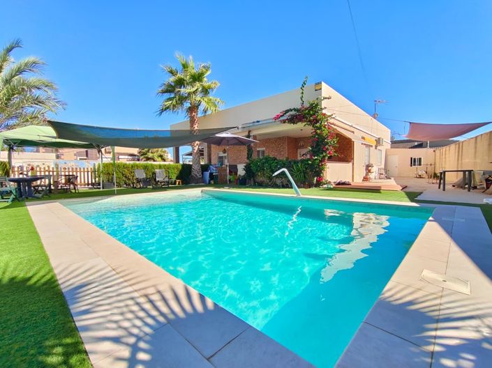Image No.3-3 Bed Villa for sale