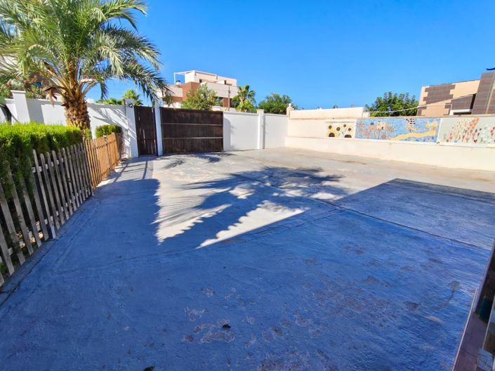 Image No.9-3 Bed Villa for sale
