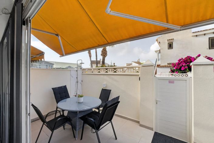 Image No.20-2 Bed Apartment for sale