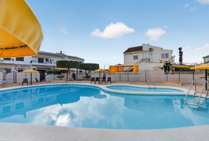 Image No.26-2 Bed Apartment for sale