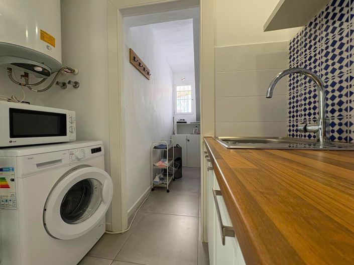 Image No.17-2 Bed Townhouse for sale
