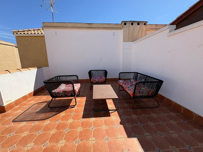 Image No.2-2 Bed Townhouse for sale