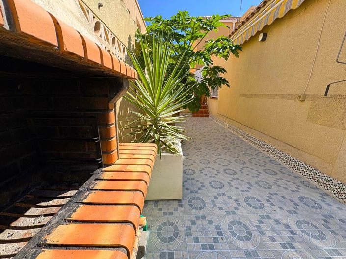 Image No.34-2 Bed Townhouse for sale