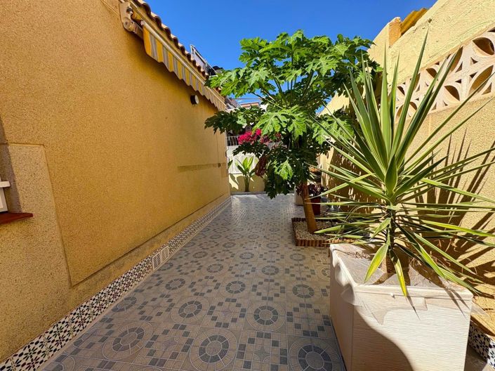 Image No.36-2 Bed Townhouse for sale