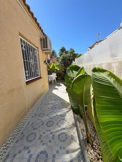 Image No.40-2 Bed Townhouse for sale