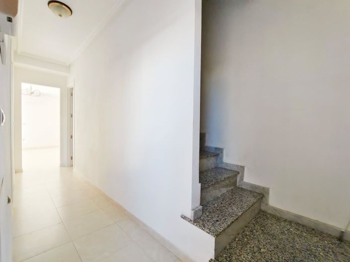 Image No.15-3 Bed Townhouse for sale