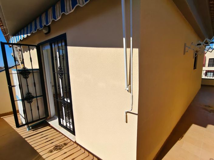 Image No.28-3 Bed Townhouse for sale