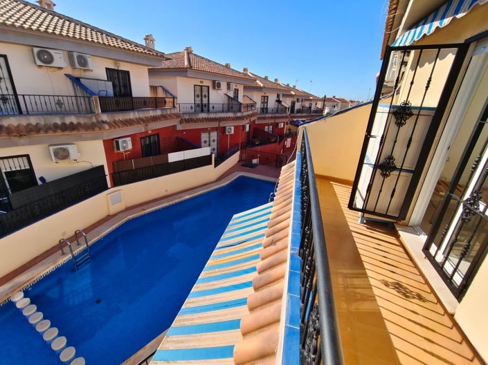 Image No.29-3 Bed Townhouse for sale