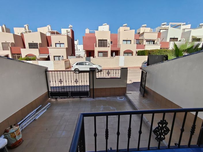Image No.33-3 Bed Townhouse for sale