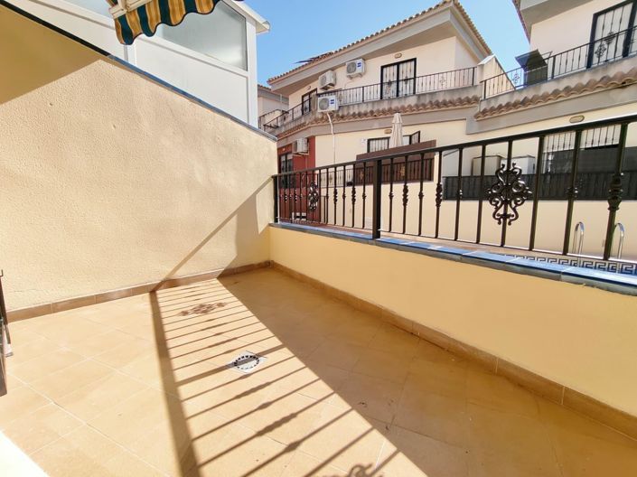 Image No.9-3 Bed Townhouse for sale