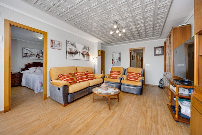 Image No.11-3 Bed Apartment for sale