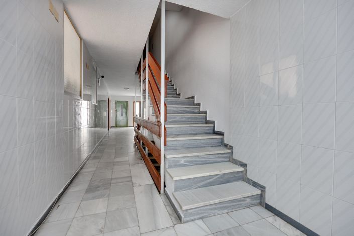 Image No.24-3 Bed Apartment for sale