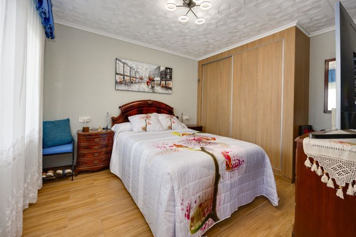 Image No.3-3 Bed Apartment for sale