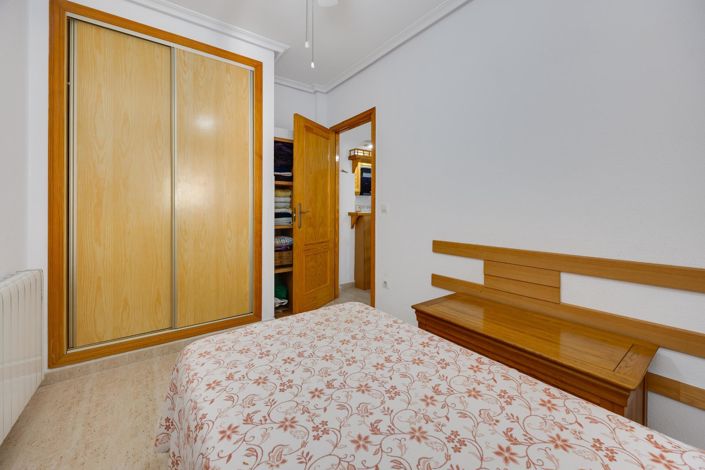 Image No.27-2 Bed Bungalow for sale
