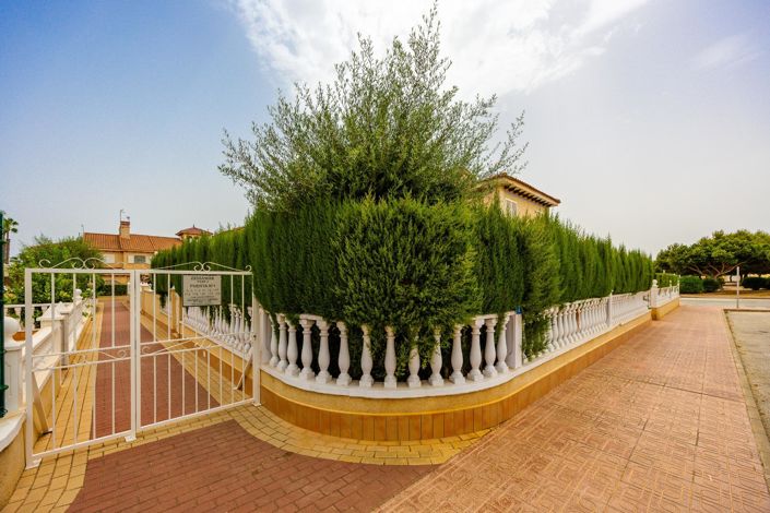 Image No.33-2 Bed Bungalow for sale