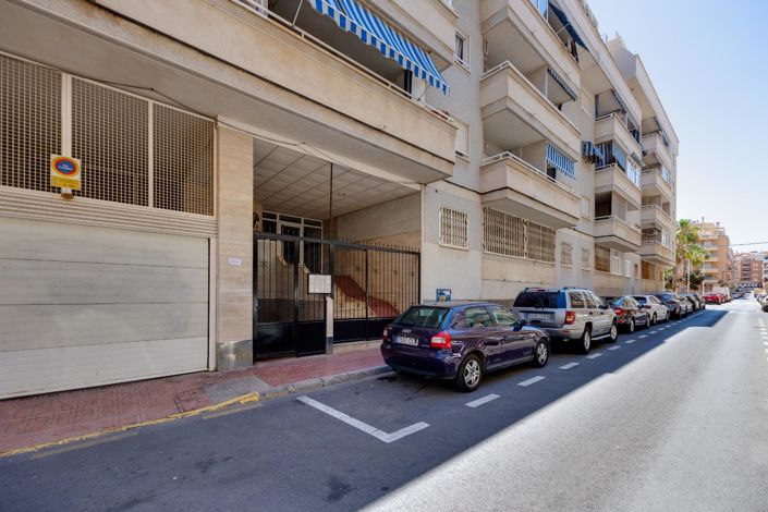 Image No.32-2 Bed Apartment for sale