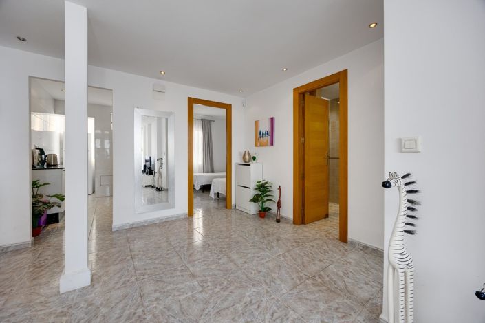 Image No.23-2 Bed Apartment for sale