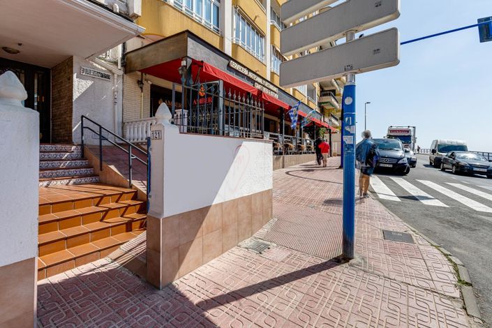 Image No.30-2 Bed Apartment for sale