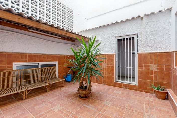 Image No.33-2 Bed Apartment for sale