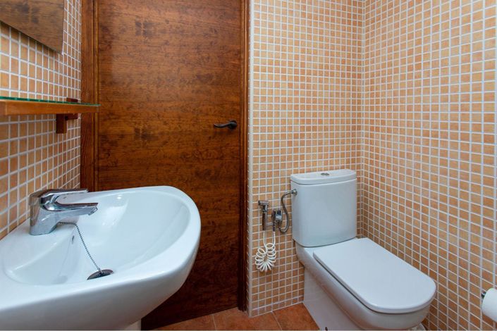 Image No.40-5 Bed Villa for sale