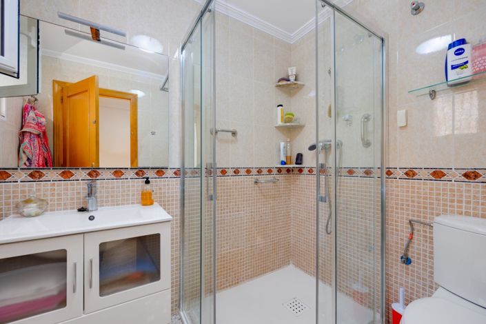 Image No.22-3 Bed Apartment for sale