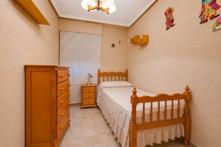 Image No.10-3 Bed Apartment for sale