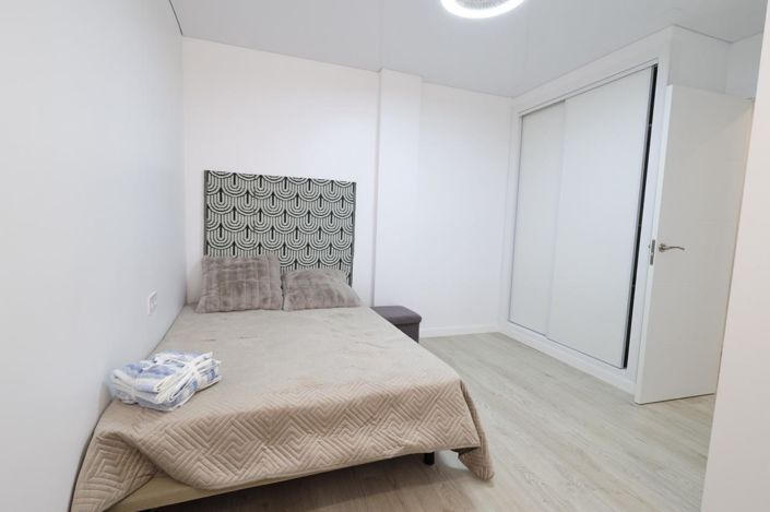 Image No.10-3 Bed Apartment for sale