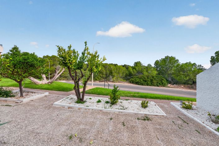Image No.22-2 Bed Bungalow for sale