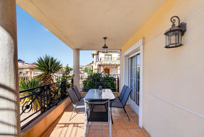 Image No.4-7 Bed Villa for sale