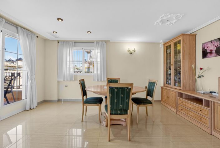 Image No.8-7 Bed Villa for sale