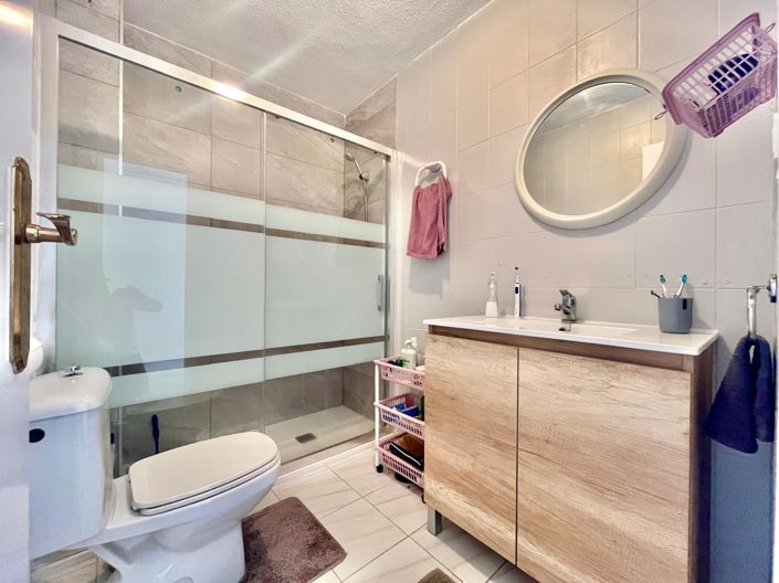 Image No.21-2 Bed Duplex for sale