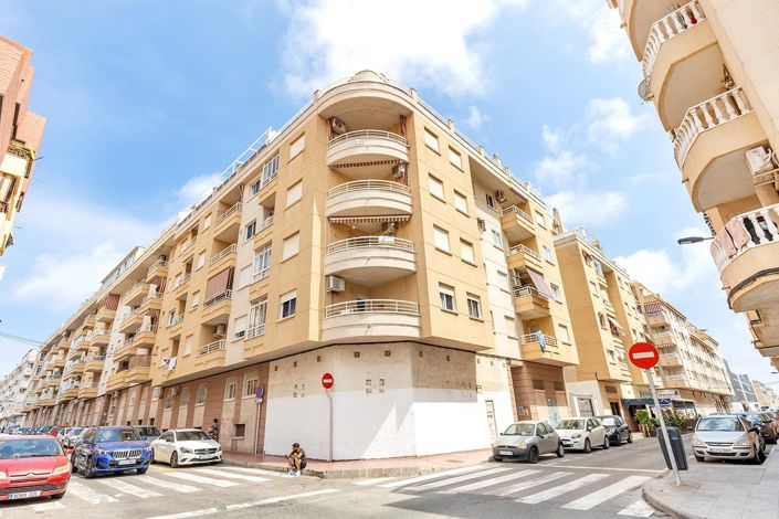 Image No.3-Penthouse de 3 chambres à vendre à Torrevieja