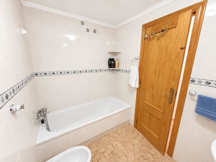 Image No.14-3 Bed Penthouse for sale