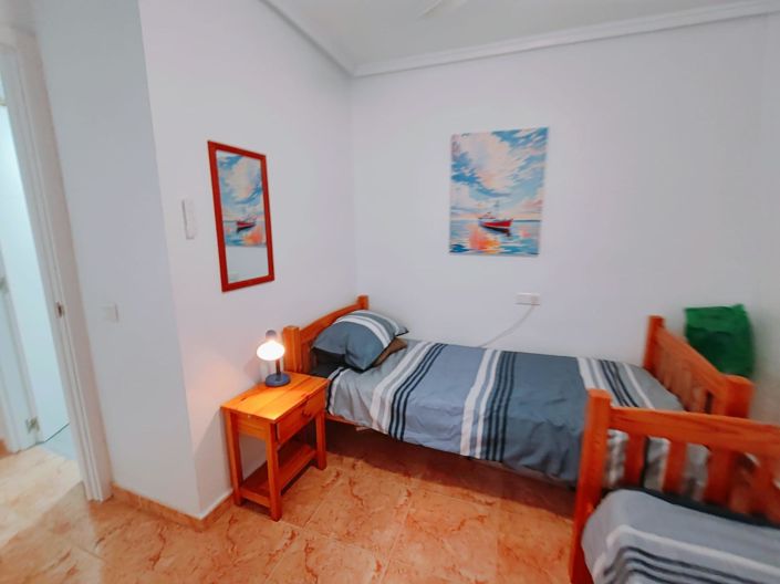 Image No.18-2 Bed Bungalow for sale