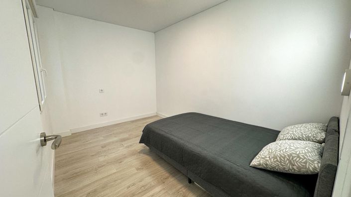 Image No.18-2 Bed Apartment for sale