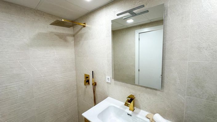 Image No.19-2 Bed Apartment for sale