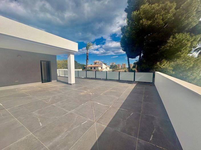 Image No.11-4 Bed Villa for sale
