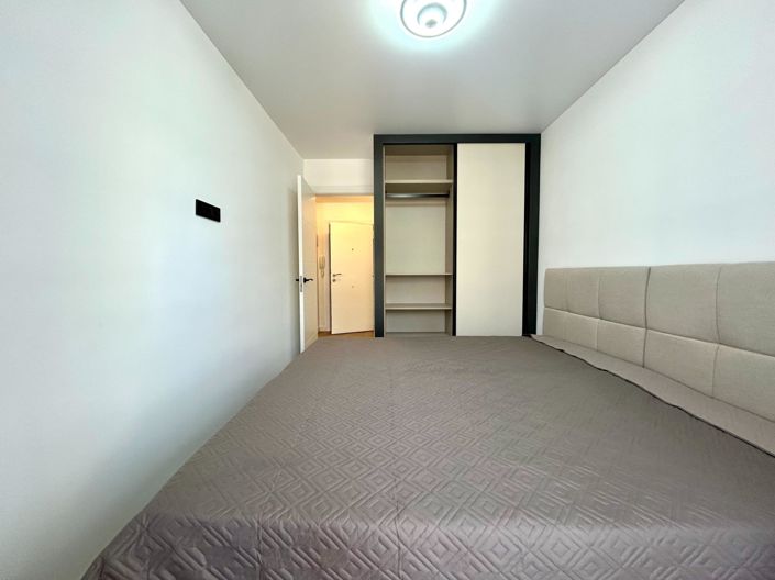 Image No.17-2 Bed Apartment for sale
