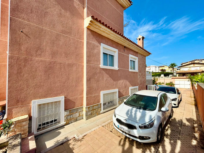 Image No.11-2 Bed Villa for sale