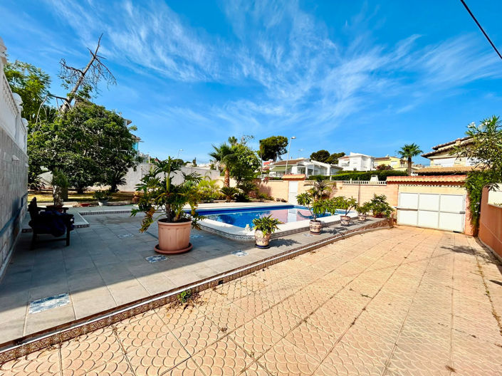 Image No.14-2 Bed Villa for sale