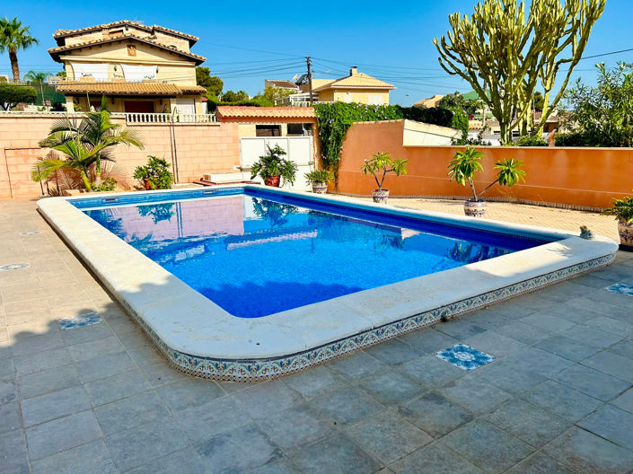 Image No.18-2 Bed Villa for sale