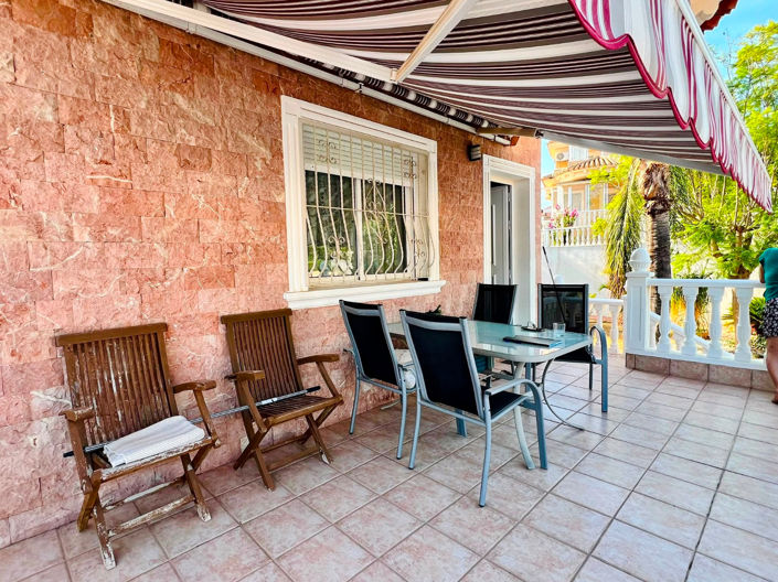 Image No.20-2 Bed Villa for sale