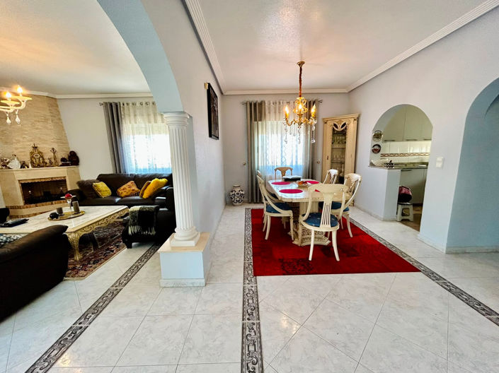 Image No.25-2 Bed Villa for sale