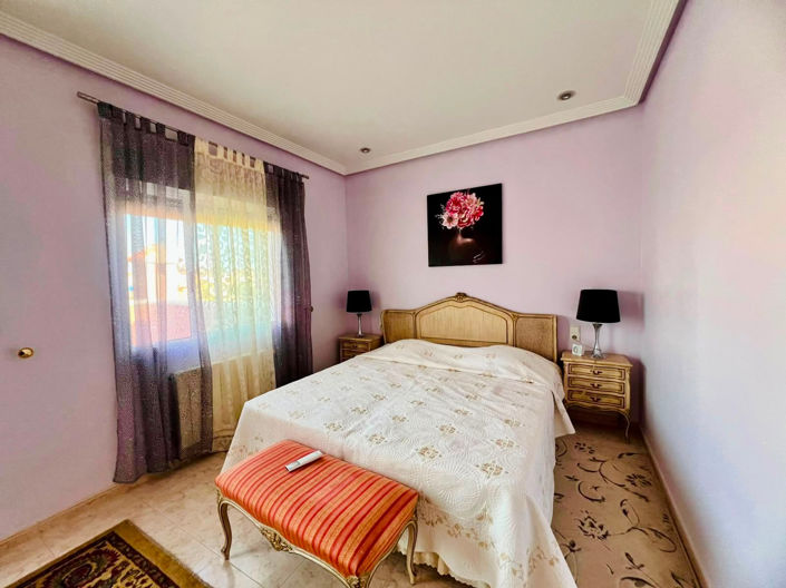 Image No.40-2 Bed Villa for sale