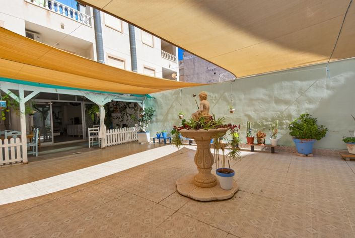Image No.3-Appartement de 2 chambres à vendre à Torrevieja