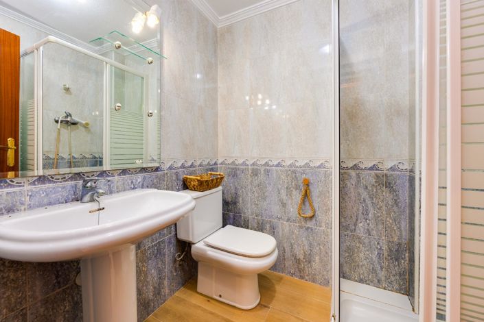 Image No.25-3 Bed Apartment for sale