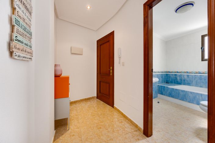 Image No.3-3 Bed Apartment for sale