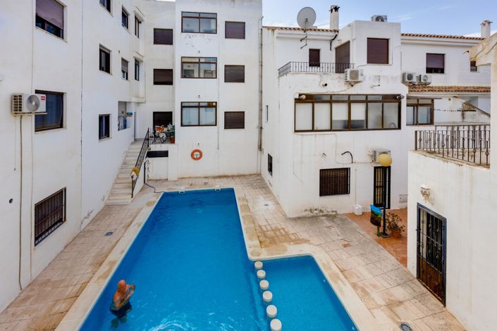 Image No.32-3 Bed Apartment for sale