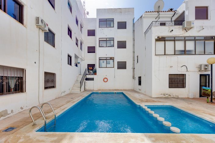 Image No.35-3 Bed Apartment for sale